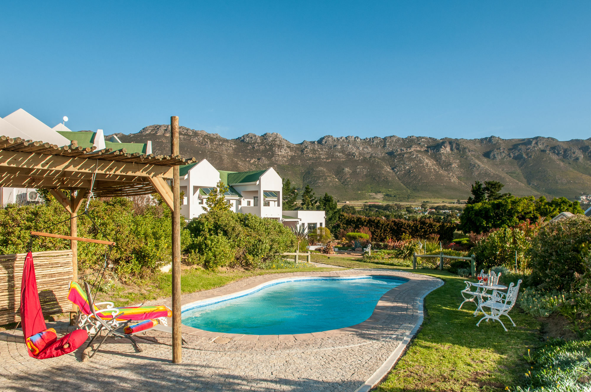 Wind-Rose Guest House Gordonʼs Bay Exteriör bild